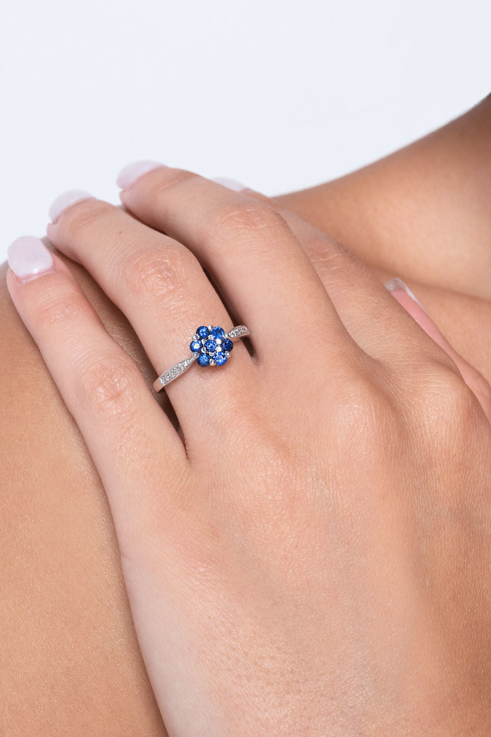 Δαχτυλίδι Secret Garden από λευκό χρυσό 18K με ζαφείρι και διαμάντια μπριγιάν Εικόνα 2