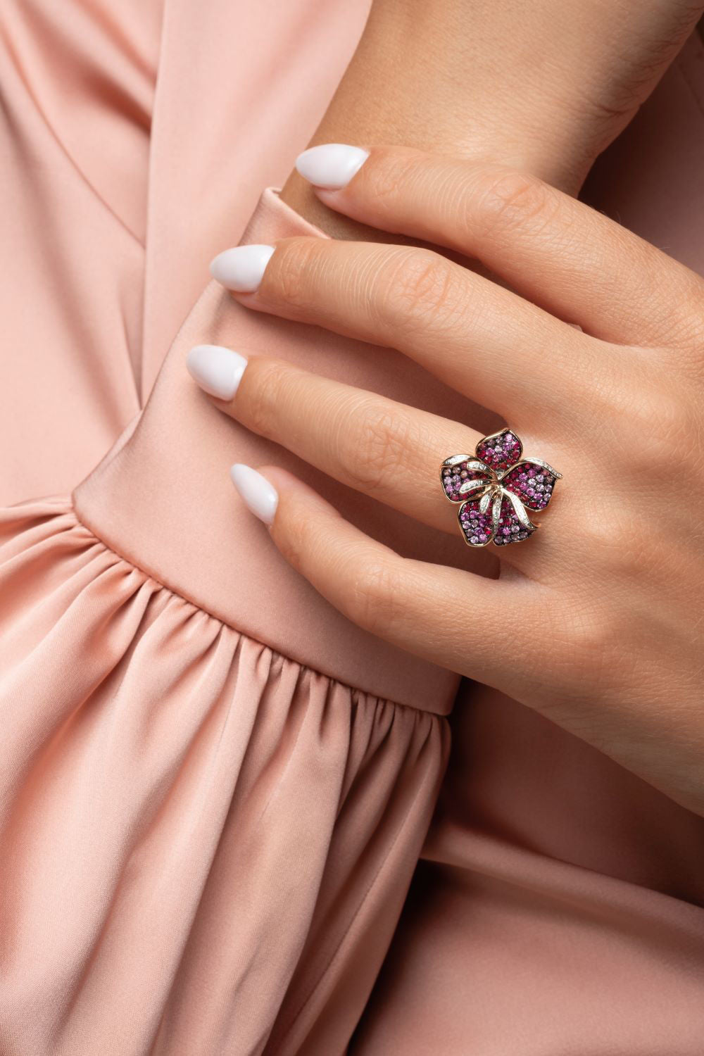 Δαχτυλίδι Secret Garden από χρυσό 18K με ρουμπίνι, ροζ ζαφείρι και διαμάντια μπριγιάν Εικόνα 2