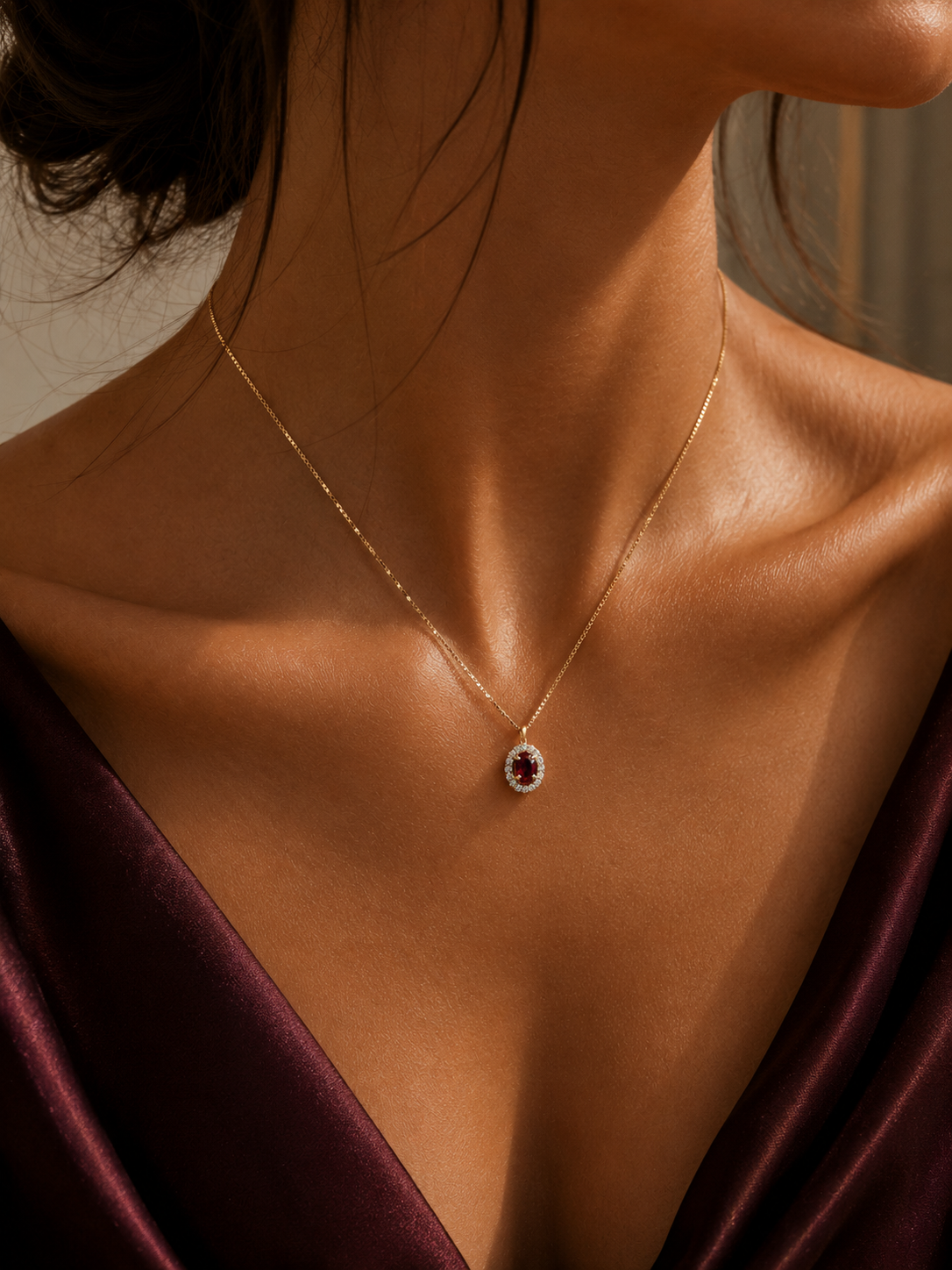 Κολιέ Gems από χρυσό 18K με ρουμπίνι και διαμάντια μπριγιάν.