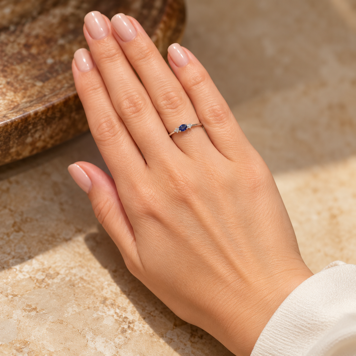 Δαχτυλίδι Gems από λευκό χρυσό 18K με ζαφείρι και διαμάντια μπριγιάν