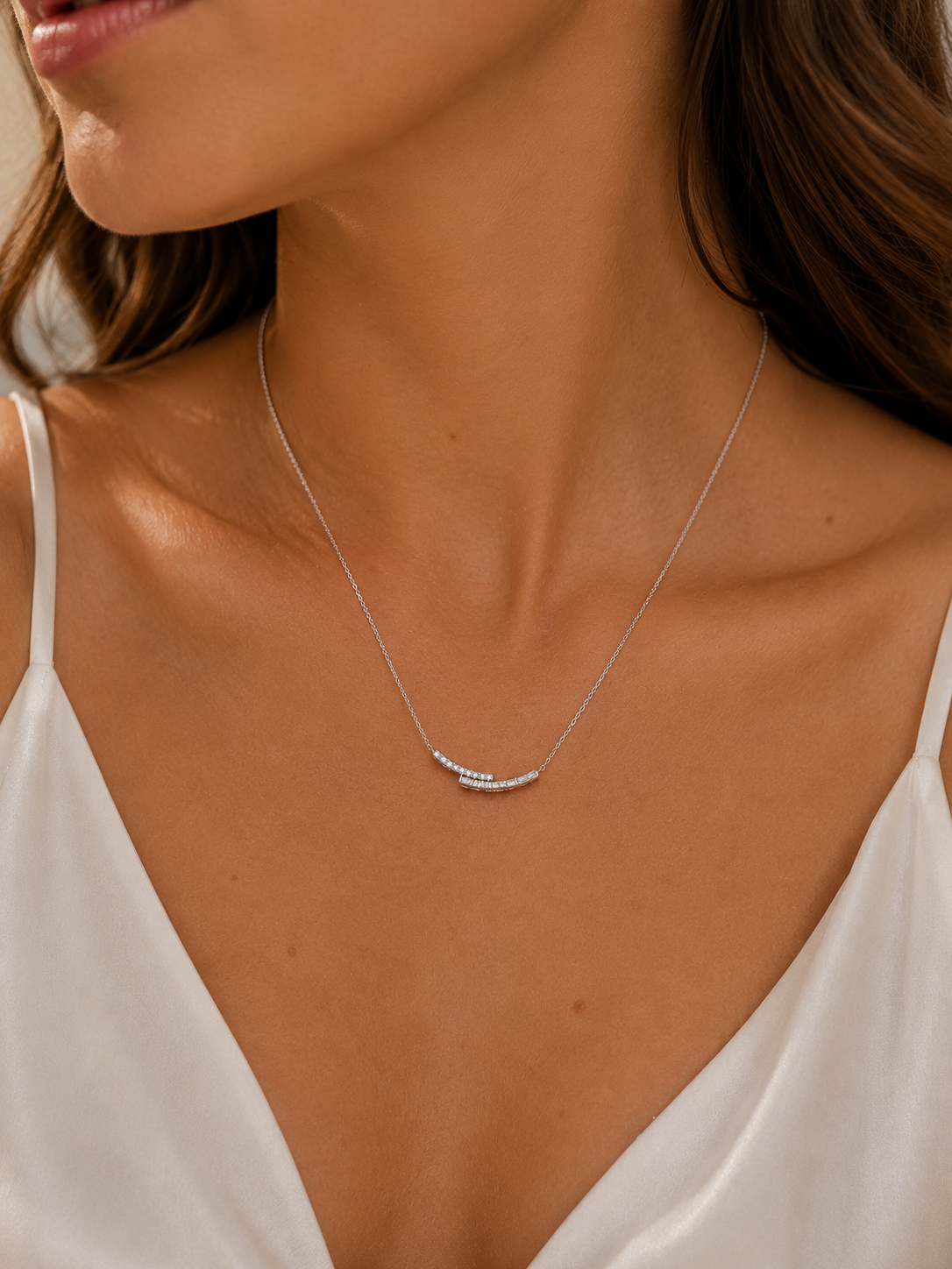 Κολιέ Fancy Diamonds από λευκό χρυσό 14K με διαμάντια μπριγιάν