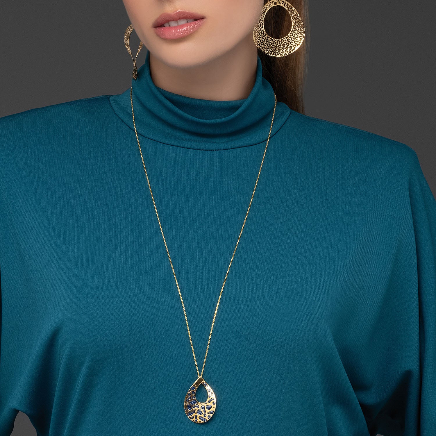 Κολιέ Artisanal από επιχρυσωμένο ασήμι 925° με μπλε σμάλτο Εικόνα 2