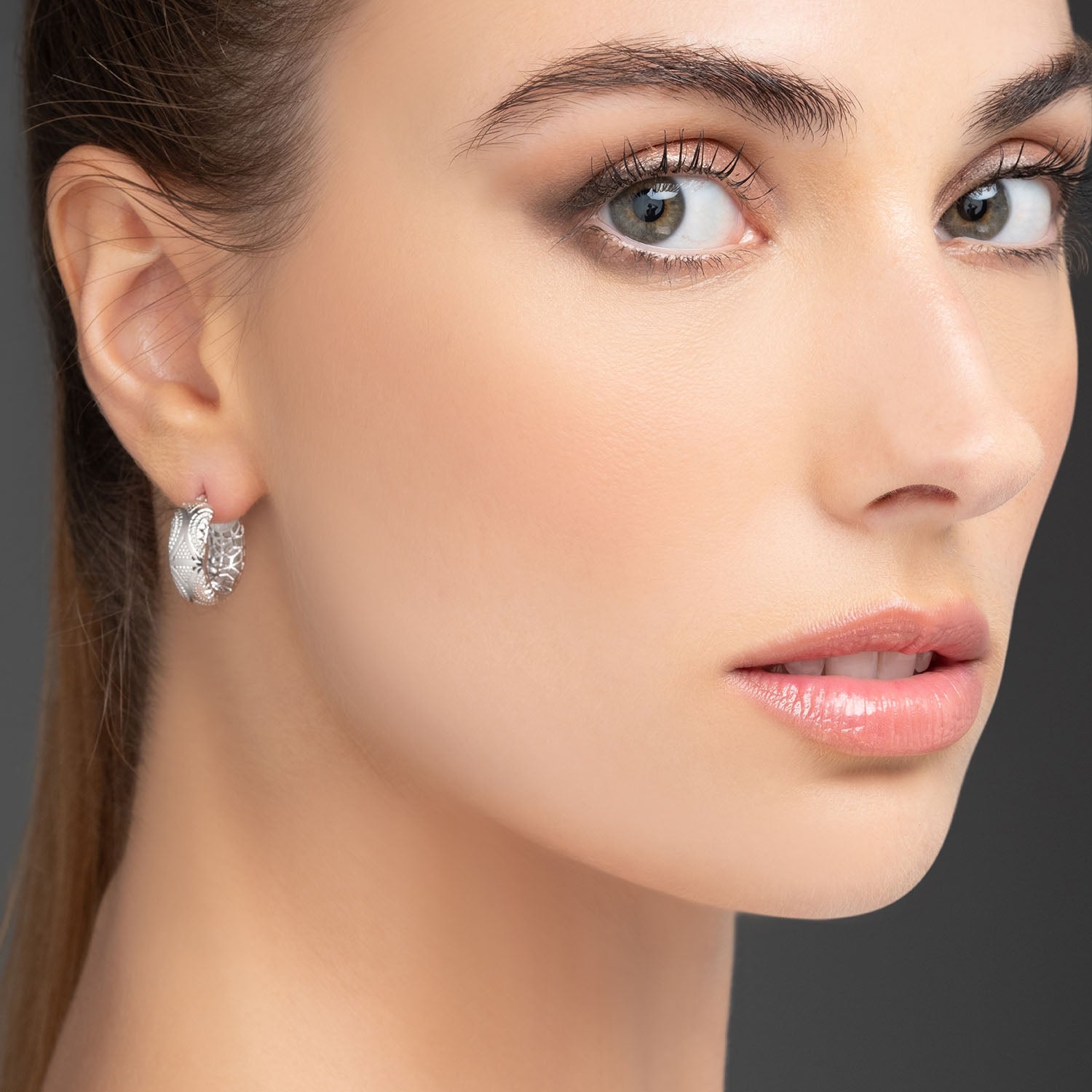 Σκουλαρίκια κρίκοι Artisanal από επιροδιωμένο ασήμι 925° Εικόνα 2