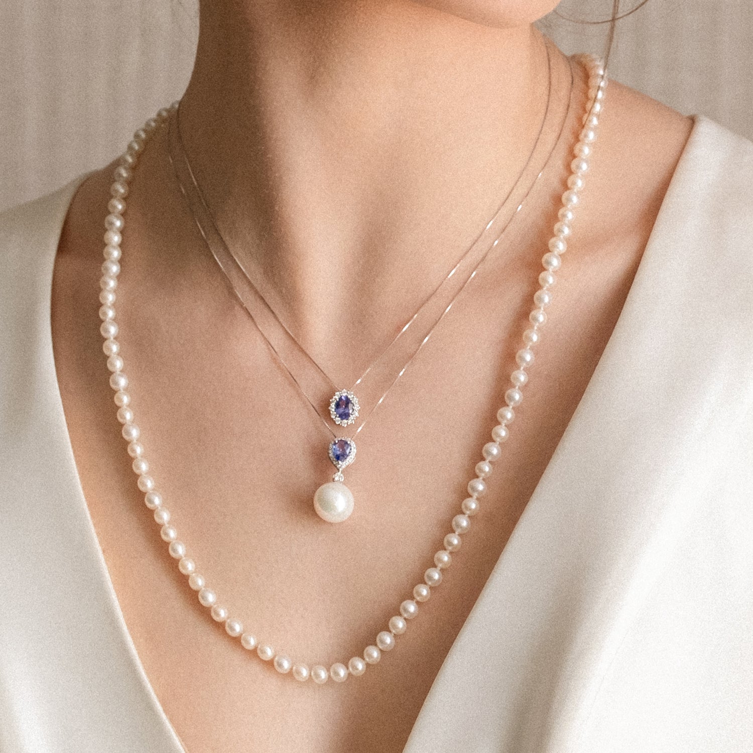 Κολιέ Gems από λευκό χρυσό 18K με τανζανίτη και διαμάντια μπριγιάν Εικόνα 2