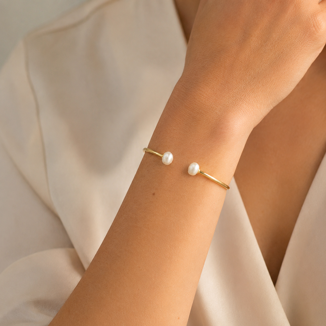 Βραχιόλι σταθερό Pearls από επιχρυσωμένο ασήμι 925° με freshwater pearls