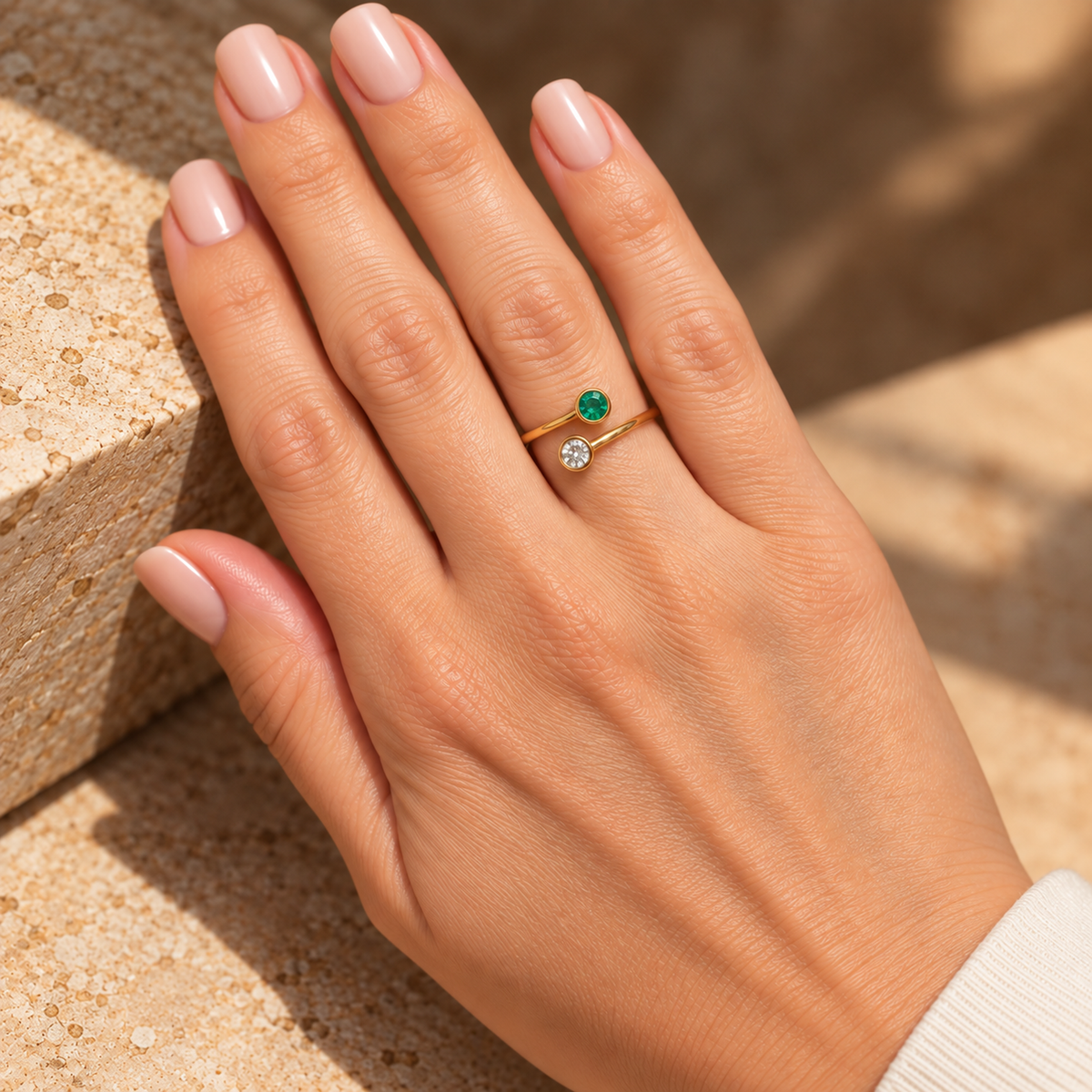 Δαχτυλίδι Gems από χρυσό 18K με σμαράγδι και διαμάντια μπριγιάν
