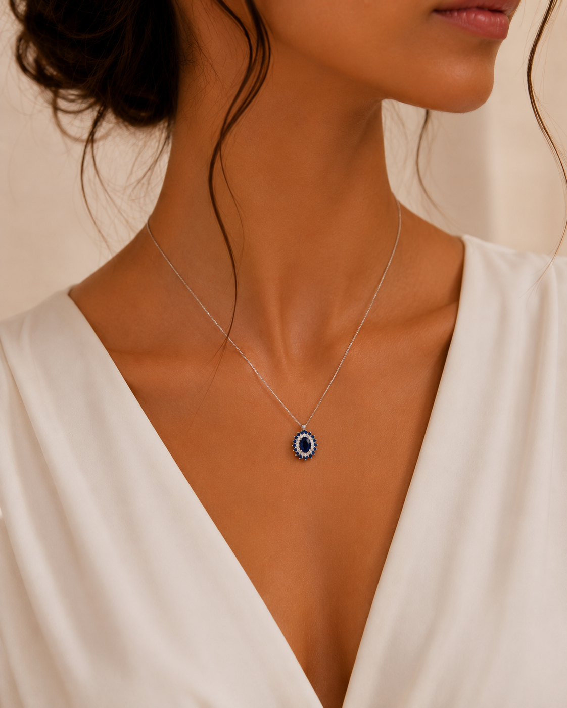 Κολιέ Gems από λευκό χρυσό 18K με ζαφείρια και διαμάντια μπριγιάν