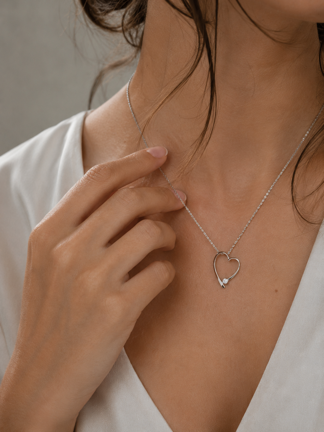 Μενταγιόν Fancy Diamonds από λευκό χρυσό 14K με διαμάντια μπριγιάν